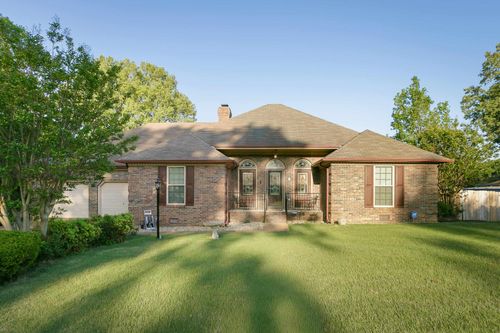 214 Oakview St, Florence, AL, 35633-1025 | Card Image