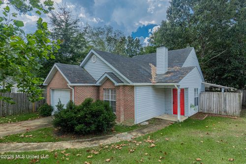 2012 Red Oak Dr, Brandon, MS, 39042-9327 | Card Image