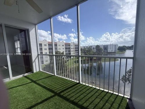 403-10730 Nw 66th St, Doral, FL, 33178-3708 | Card Image
