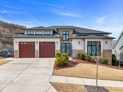 574 Clingmans Ln, Chattanooga, TN, 37419-2048 | Card Image