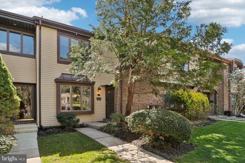 18 Bennington Pl, NEWTOWN, PA, 18940-1702 | Card Image