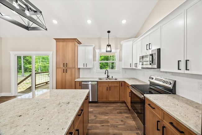 305 Georgee Rd, House other with 3 bedrooms, 2 bathrooms and 2 parking in Jamestown TN | Image 9