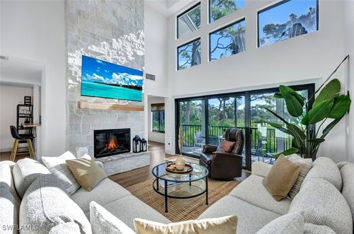 27131 Oakwood Lake Dr, BONITA SPRINGS, FL, 34134-2606 | Card Image