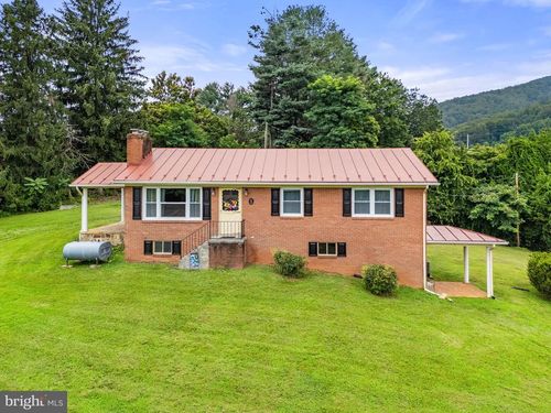 27 Atkins Rd, SPERRYVILLE, VA, 22740-2107 | Card Image