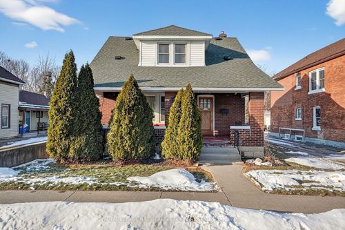 234 Jarvis St, Fort Erie, ON, L2A2S5 | Card Image