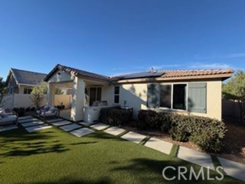 321 Knotgrass St, Hemet, CA, 92543-8402 | Card Image