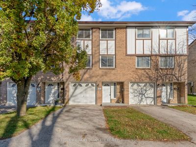 7 - 145 Rice Ave, Condo with 3 bedrooms, 2 bathrooms and 2 parking in Hamilton ON | Image 1