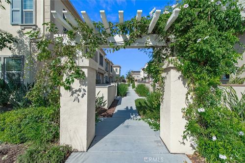 16004 Voyager Ave, Chino, CA, 91708-9435 | Card Image