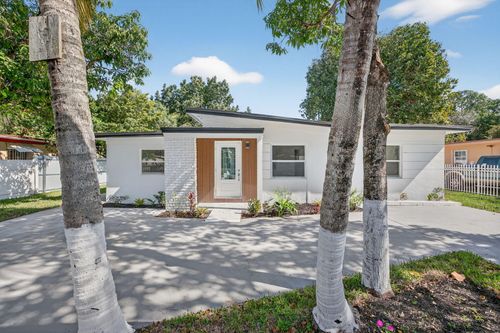13685 Nw 3rd Ave, North Miami, FL, 33168-4047 | Card Image