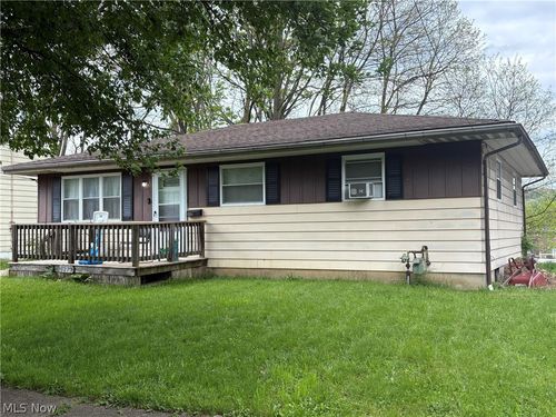 1273 Barcelona Dr, Akron, OH, 44313-5201 | Card Image