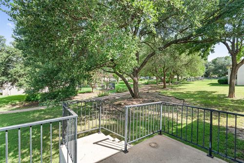 121 Larkspur Ln, Georgetown, TX, 78633-4571 | Card Image
