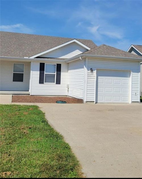 11755 Ridgeway Drive, St Joseph, MO, 64505 | Card Image