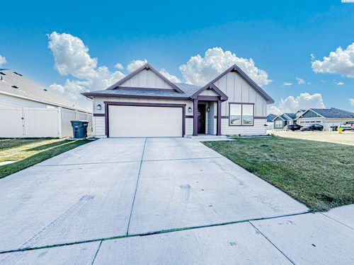 1401 Centennial Ave, Sunnyside, WA, 98944-5603 | Card Image