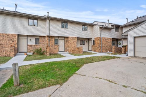 423 Foxfire Dr, COLUMBIA, MO, 65201-3691 | Card Image