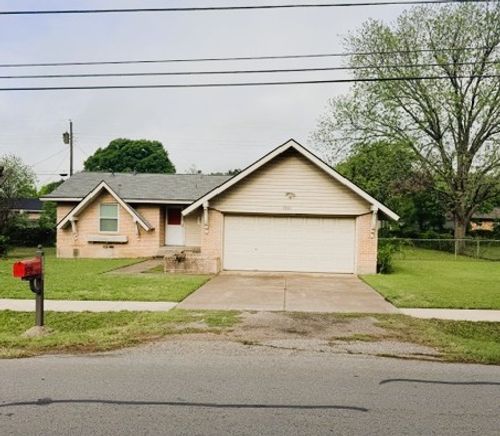 1421 N 9th St, Midlothian, TX, 76065-2102 | Card Image