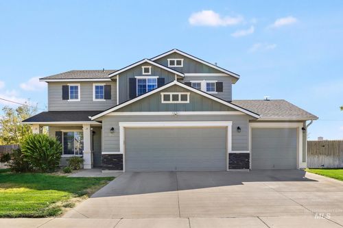 805 Sw Miner St, Mountain Home, ID, 83647-2615 | Card Image