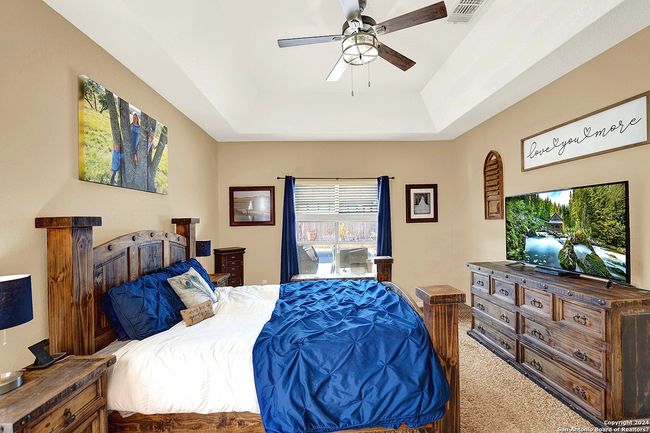 109 Park Way, House other with 4 bedrooms, 3 bathrooms and null parking in Poth TX | Image 15