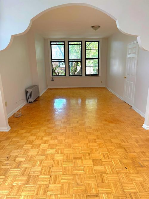 2-85 Louisa St, Brooklyn, NY, 11218-3013 | Card Image