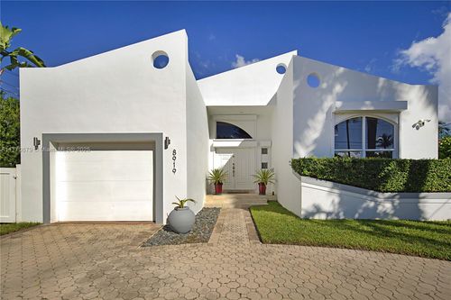 8919 Byron Ave, Surfside, FL, 33154-3436 | Card Image