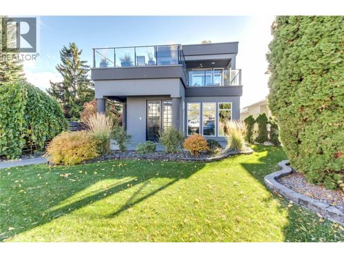 839 Manhattan Dr, Kelowna, BC, V1Y1H6 | Card Image