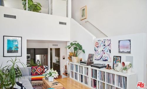 2-742 N Hudson Ave, LOS ANGELES, CA, 90004-1031 | Card Image