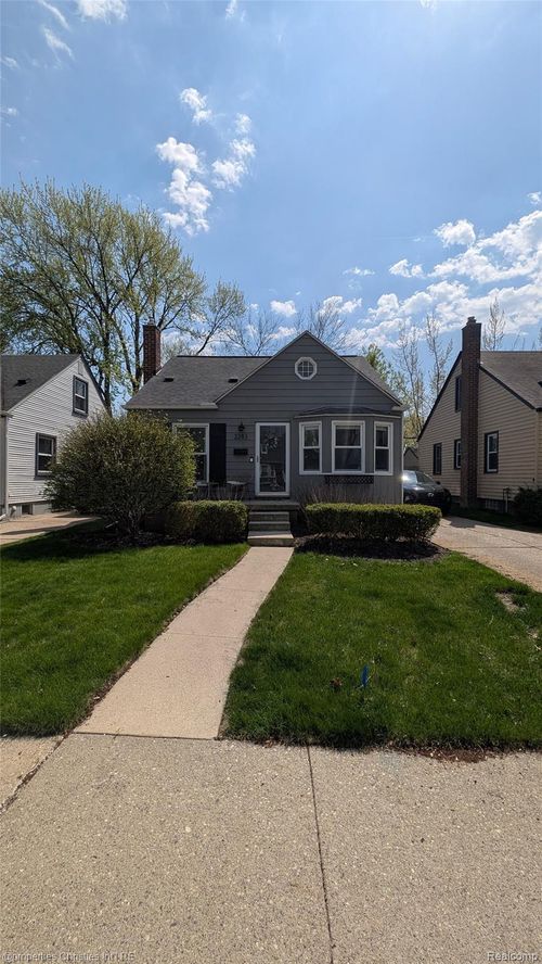2283 Cambridge Rd, Berkley, MI, 48072-1767 | Card Image