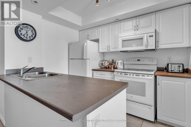 506 - 121 Queen St, Condo with 3 bedrooms, 2 bathrooms and null parking in Kingston ON | Image 6