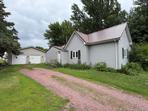 427 Cedar Ave, Westbrook, MN, 56183-9772 | Card Image