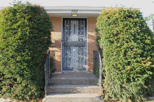 702 W Walnut St, Bloomfield, IA, 52537-1832 | Card Image