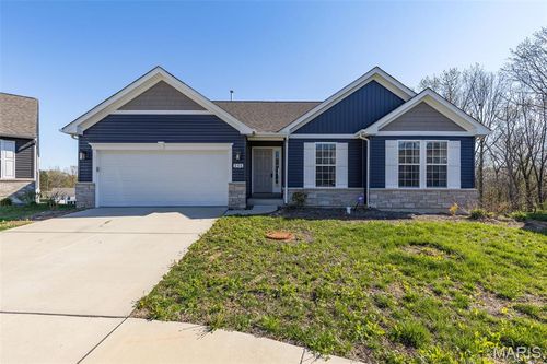 256 Savannah Ridge Ct, Fenton, MO, 63026-4833 | Card Image