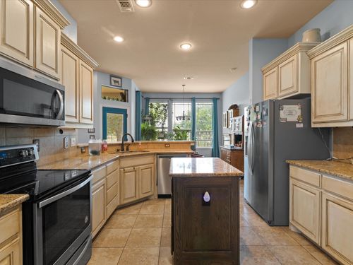 124 Porter Dr, Decatur, TX, 76234-1853 | Card Image