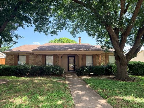 705 Priscilla Ln, DeSoto, TX, 75115-5525 | Card Image