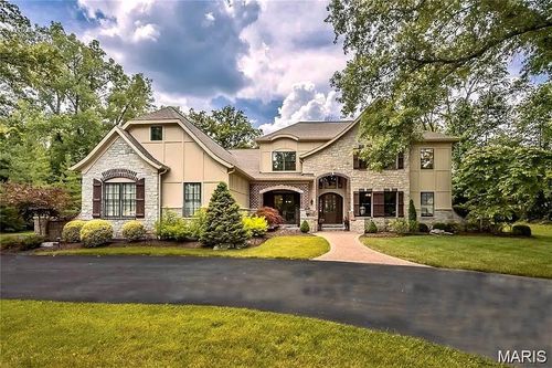 21 Lynnbrook Rd, Frontenac, MO, 63131-2924 | Card Image