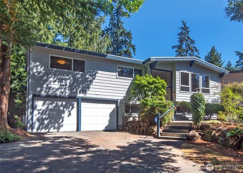 142 Ne 159th St, Shoreline, WA, 98155-5724 | Card Image