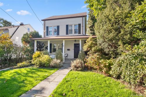 331 Stanley Ave, Mamaroneck, NY, 10543-2533 | Card Image