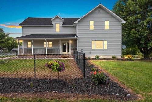 W2526 Old 22 Road, WASHINGTON, WI, 54111 | Card Image