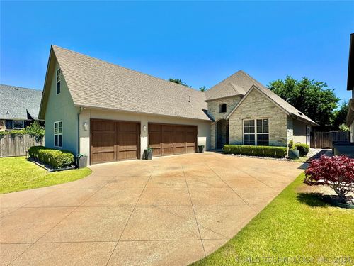 11427 S Ash St, Jenks, OK, 74037-3237 | Card Image