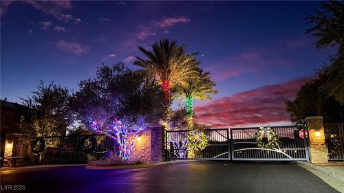 825 Earth Luster Rd, Las Vegas, NV, 89178-2439 | Card Image