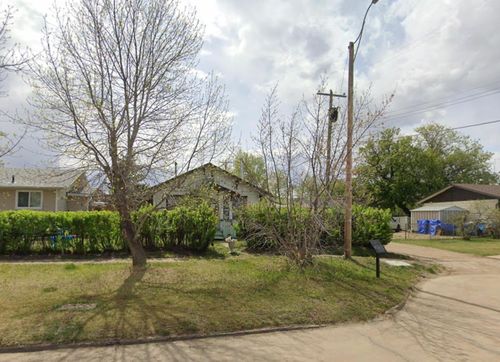 4920 45 Ave, Spirit River, AB, T0H3G0 | Card Image