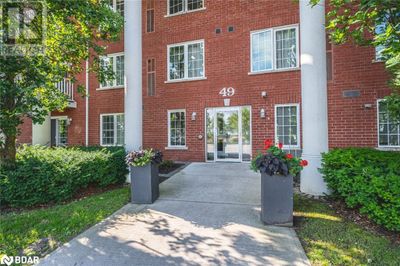 307 - 49 Jacobs Terr, Condo with 2 bedrooms, 2 bathrooms and 1 parking in Barrie ON | Image 2