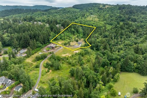 163 Cedar Falls Dr, Kelso, WA, 98626-9694 | Card Image