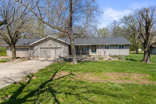 1150 Cr 800n, Sullivan, IL, 61951-6893 | Card Image