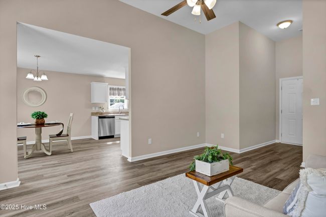304 Big Tree Ln, House other with 3 bedrooms, 2 bathrooms and 1 parking in Chinquapin NC | Image 7