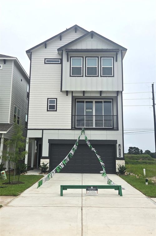 14954 Eagle Feather Dr, Houston, TX, 77090-6025 | Card Image