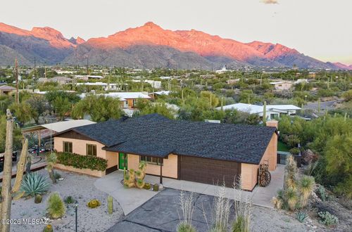 815 E Via Lucitas, Tucson, AZ, 85718 | Card Image