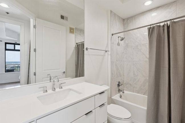 APT-1403 - 717 S Riverside Dr, Condo with 2 bedrooms, 2 bathrooms and null parking in Memphis TN | Image 20