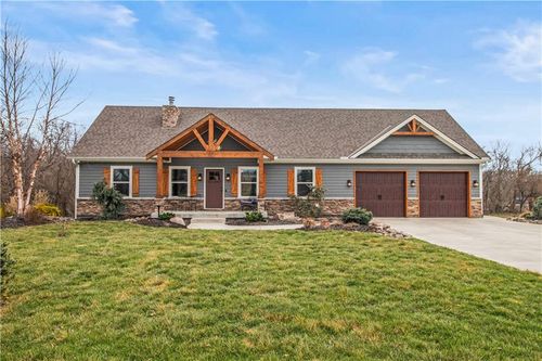 2107 S Outer Belt Rd, Oak Grove, MO, 64075-9600 | Card Image