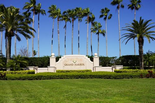 apt-101-5080 Harmony Cir, Vero Beach, FL, 32967-7222 | Card Image