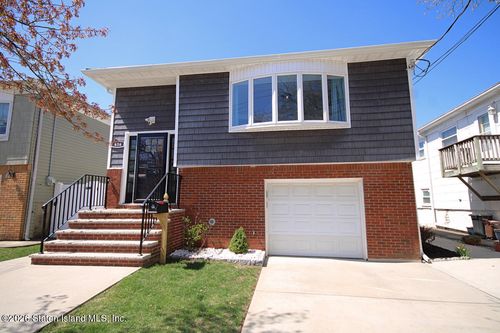 656 Craig Ave, Staten Island, NY, 10307-1508 | Card Image