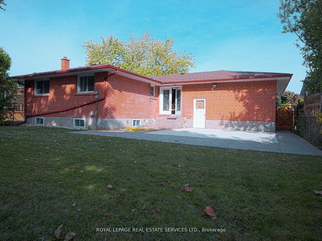 231 Elizabeth St S, House other with 6 bedrooms, 5 bathrooms and 4 parking in Brampton ON | Image 41